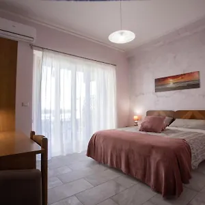 Etna Sea House 3* Katánie