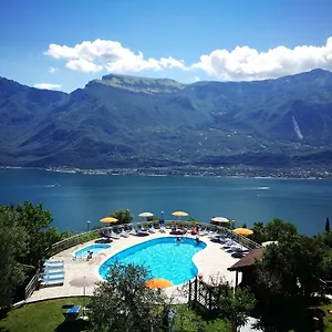 Maxi 3* Limone sul Garda